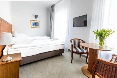 Pod Złotą Różą - 35