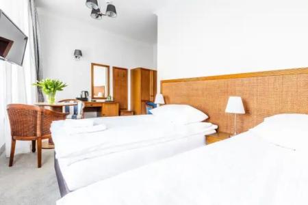 Pod Złotą Różą - 34