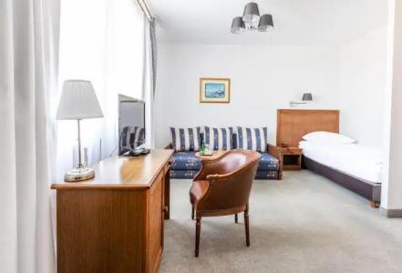 Pod Złotą Różą - 63