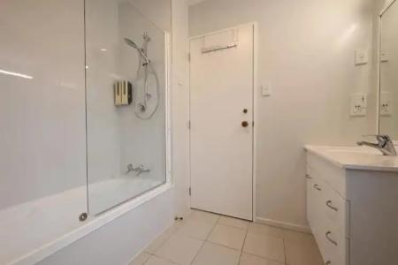 Riccarton Mall Motel - 87