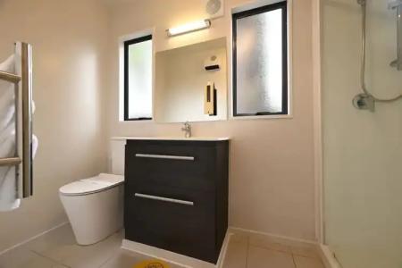 Riccarton Mall Motel - 100