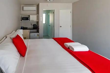 Riccarton Mall Motel - 91