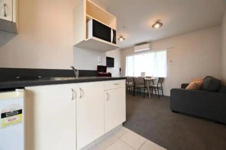 Riccarton Mall Motel - 81