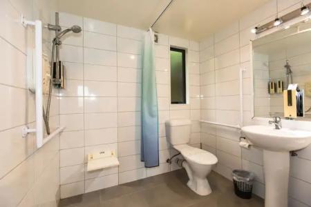 Riccarton Mall Motel - 9