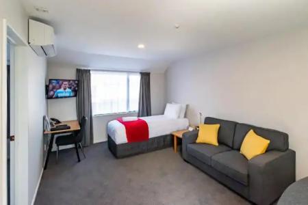 Riccarton Mall Motel - 71