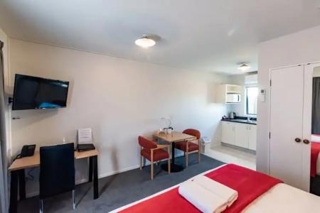 Riccarton Mall Motel - 124