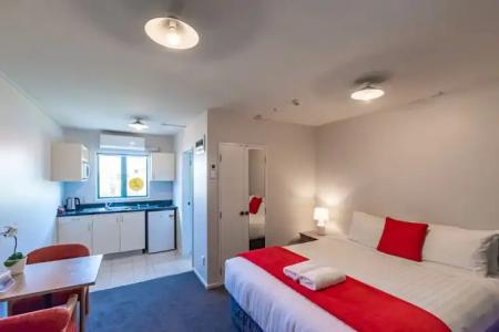 Riccarton Mall Motel - 118