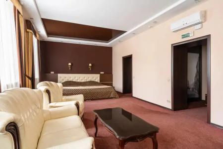 Губернский - 119