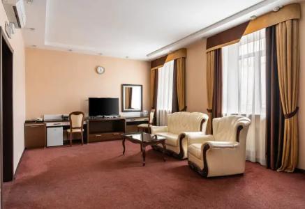 Губернский - 120