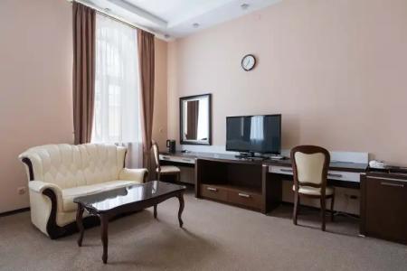 Губернский - 114