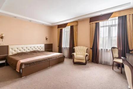 Губернский - 110