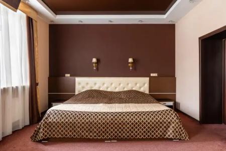 Губернский - 124