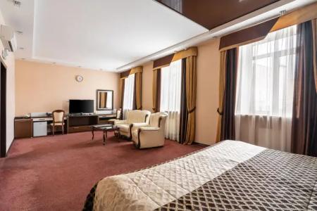 Губернский - 121