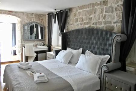 Galeria Valeria Seaside Downtown - Mag Quaint & Elegant Boutiques - 6