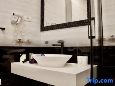 Galeria Valeria Seaside Downtown - Mag Quaint & Elegant Boutiques - 227