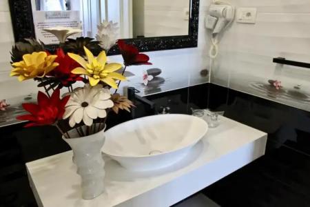 Galeria Valeria Seaside Downtown - Mag Quaint & Elegant Boutiques - 41