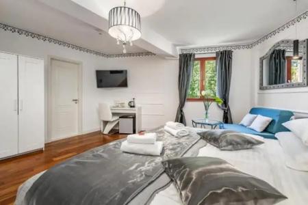 Galeria Valeria Seaside Downtown - Mag Quaint & Elegant Boutiques - 79