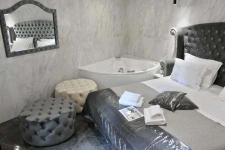 Galeria Valeria Seaside Downtown - Mag Quaint & Elegant Boutiques - 3