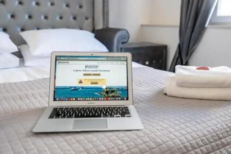 Galeria Valeria Seaside Downtown - Mag Quaint & Elegant Boutiques - 39