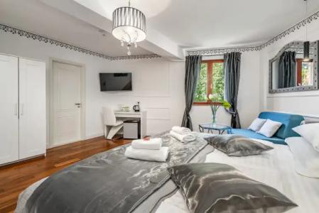 Galeria Valeria Seaside Downtown - Mag Quaint & Elegant Boutiques - 67