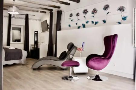 Galeria Valeria Seaside Downtown - Mag Quaint & Elegant Boutiques - 233