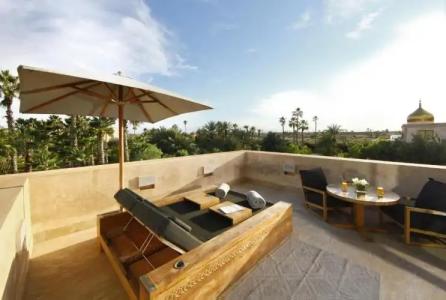 Palais Namaskar - 106