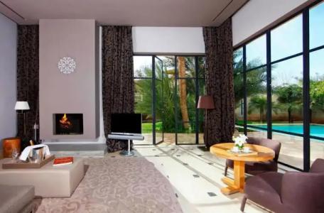 Palais Namaskar - 193