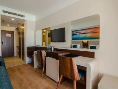 The Lumos Deluxe Resort & Spa - 63