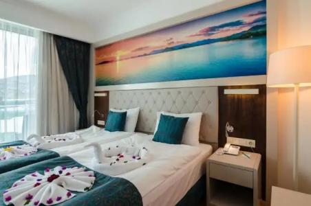 The Lumos Deluxe Resort & Spa - 52