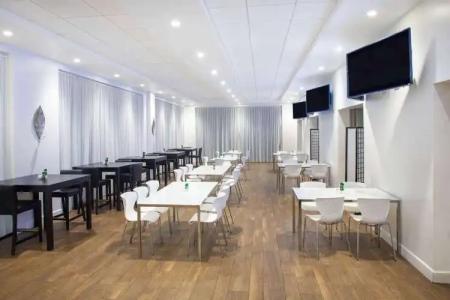 Ramada by Wyndham Venice Venezia - 12