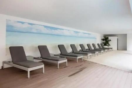 Planets One Adults Only +16 - 15