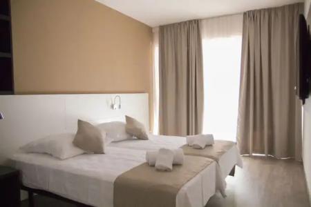 Planets One Adults Only +16 - 3