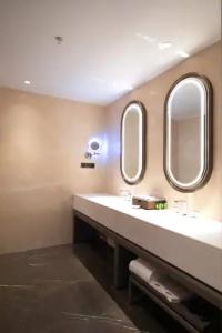 Beijing Palace Soluxe - 69