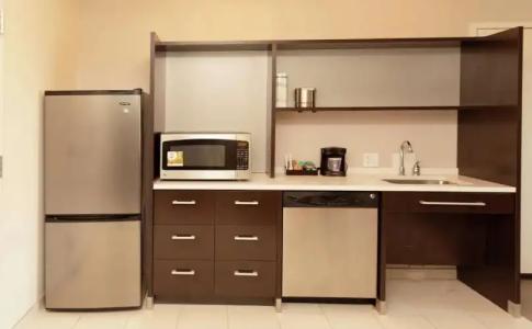 Home2 Suites by Hilton - 29