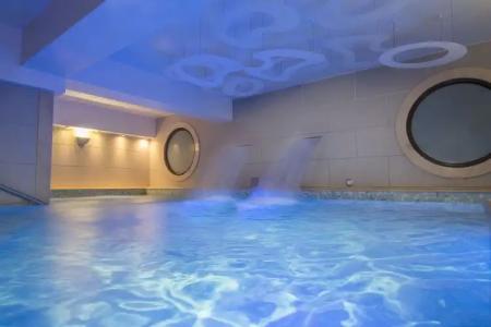 Cosmopolitan & Spa - 16