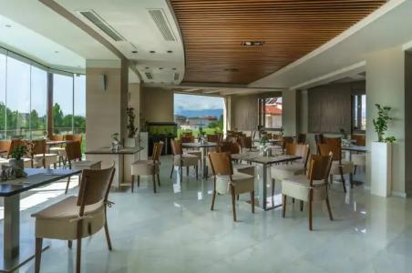 Cosmopolitan & Spa - 29