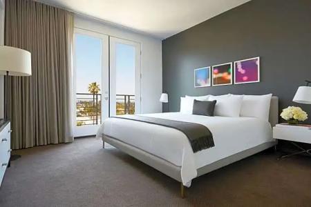 AKA Beverly Hills - 80