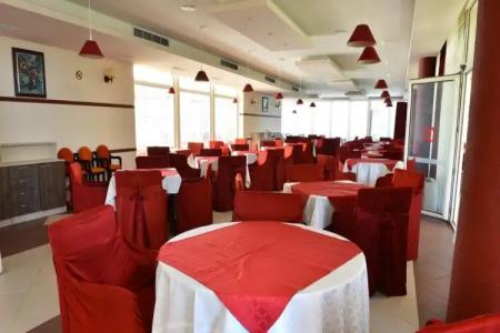 Ambassador - Free Parking - 16