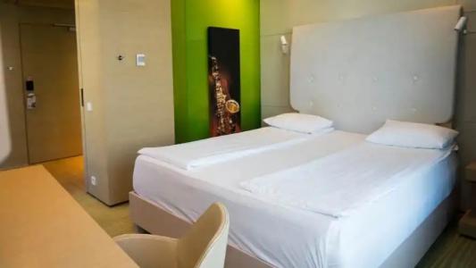 Sound Garden Airport - 71