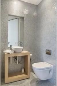 Sound Garden Airport - 83