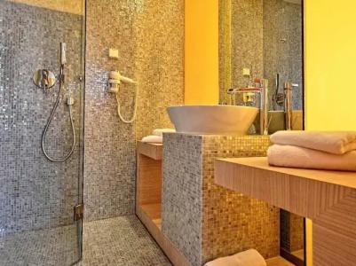 Sound Garden Airport - 8