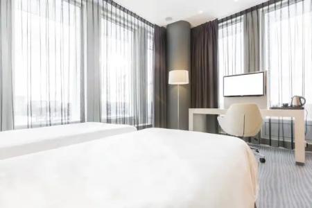 Sound Garden Airport - 76