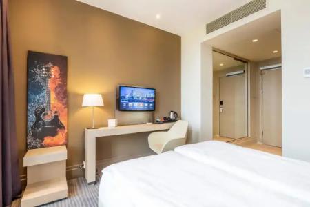 Sound Garden Airport - 42