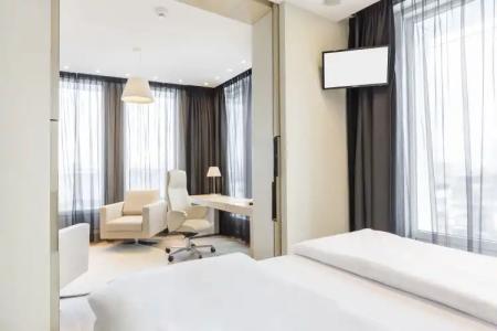 Sound Garden Airport - 2