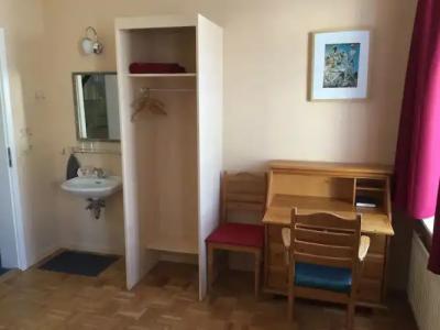 Baldursbrá Guesthouse - 4