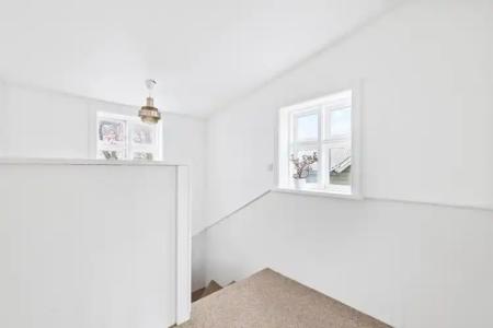 Baldursbrá Guesthouse - 36