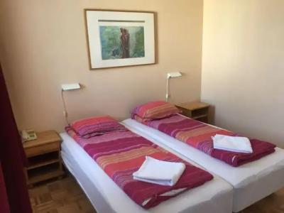 Baldursbrá Guesthouse - 2