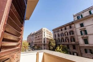 El Dorado Colosseum, Rome