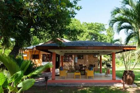 Villas des Alizes Beachfront Suites and Garden Villas - 68