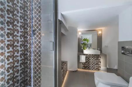 First Floor - Boutique - 8